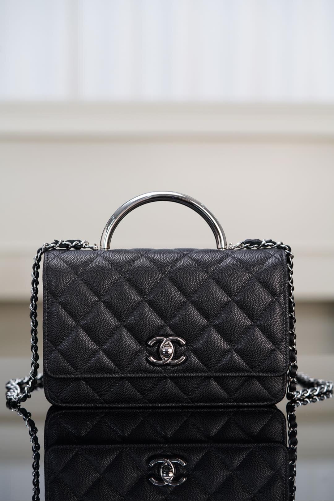 Chanel 25P woc