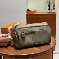 Hermes Petit Courrier