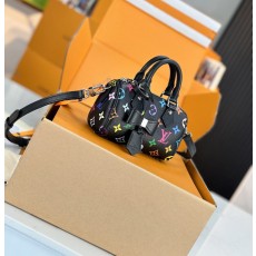 LV M13206