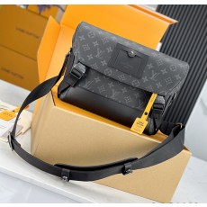 LV M40511