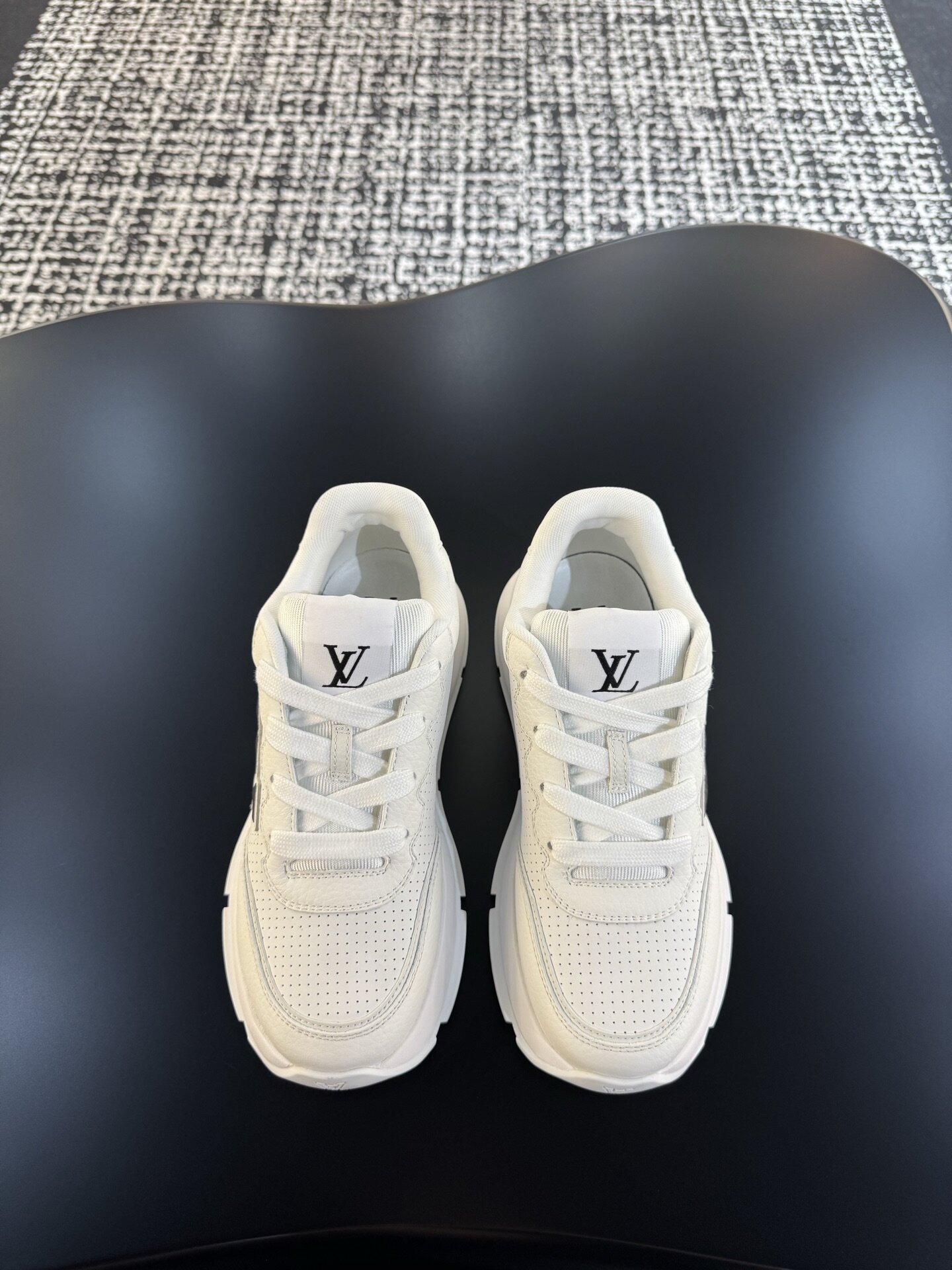 XI-LV-0000038